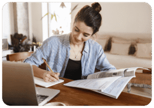 Zdanie „Yo estudio español” — przykład odmiany czasownika estudiar w pierwszej osobie liczby pojedynczej w czasie teraźniejszym.